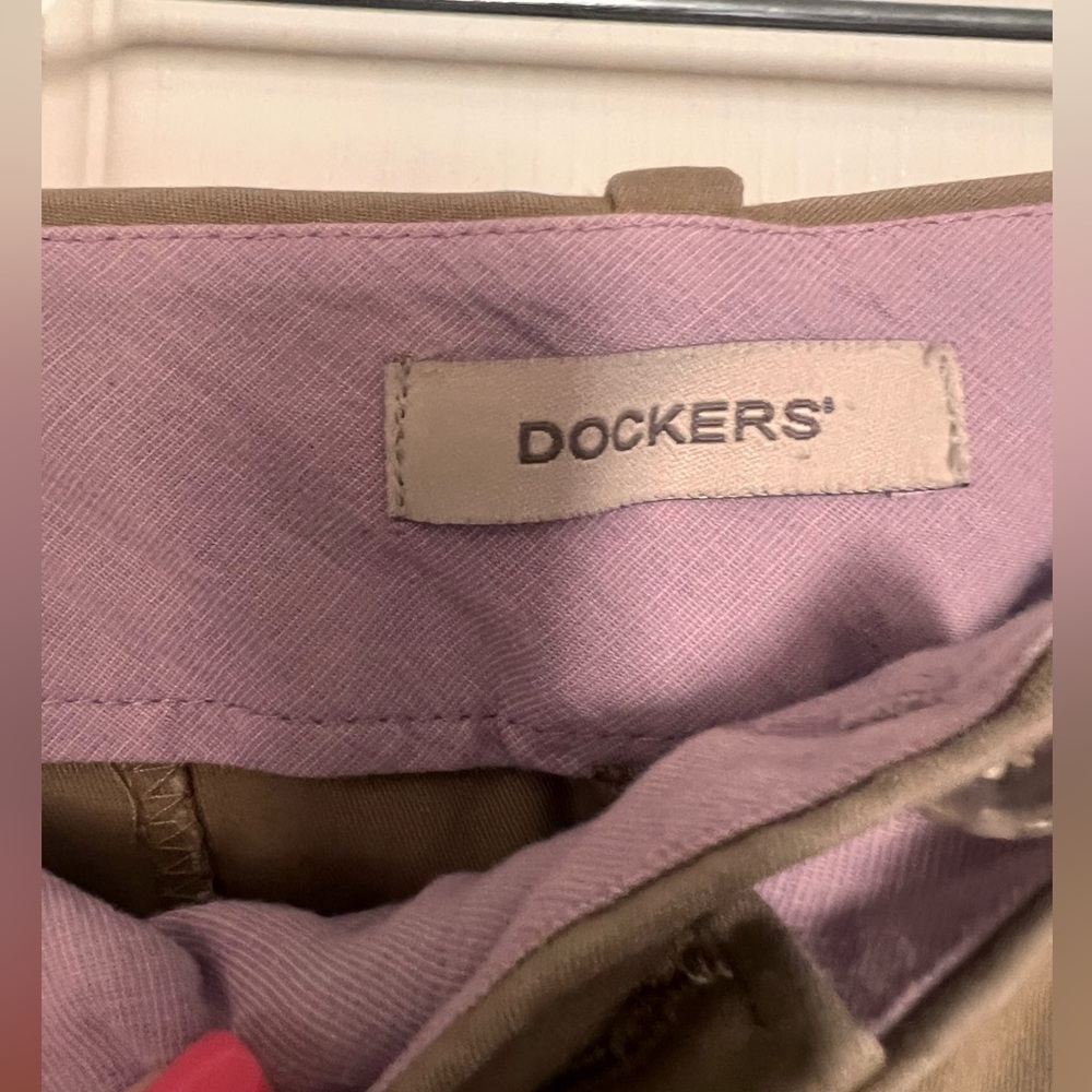 TWO pair of size 12 women’s Docker Shorts - Picture 3 of 9